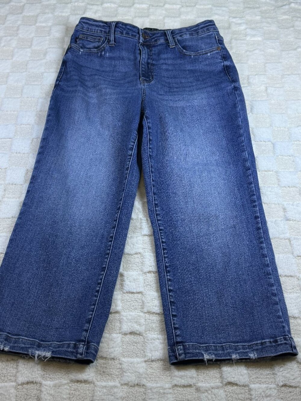 Judy Blue HighRise Wide Leg Crop Jeans Size 11/30 Distressed Hem MedWash JB88592
